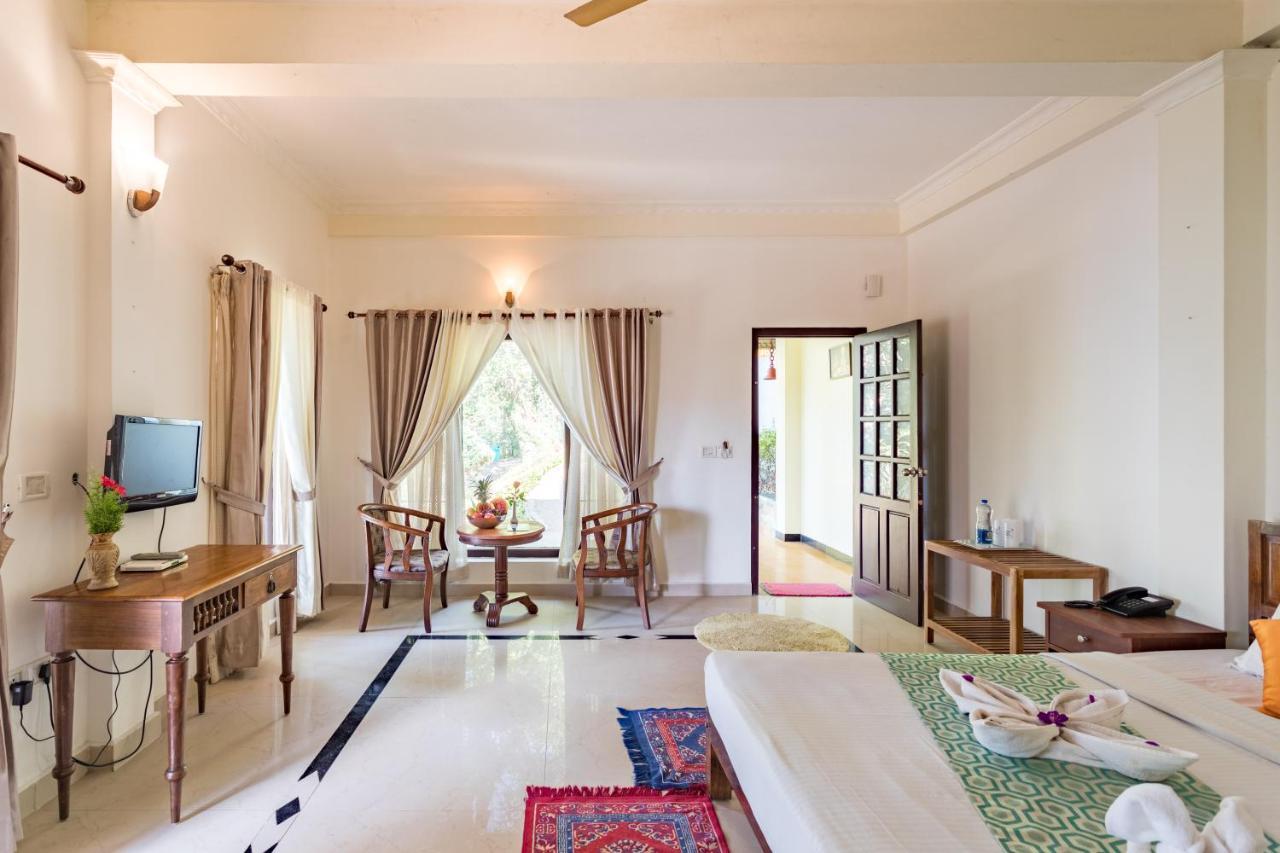 Violet Woods Hotel มุนนาร์ ภายนอก รูปภาพ